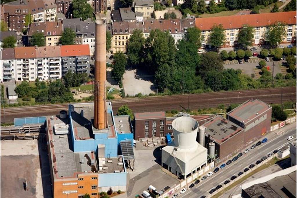 Das Luftbild zeigt das RWE-Heizkaftwerk im Überblick.