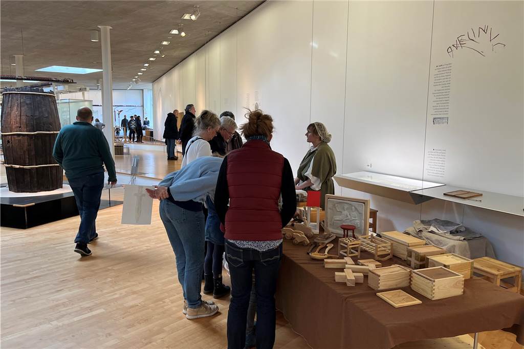 Das Römermuseum feiert 30-jähriges Jubiläum: Mehr als 30 Fotos zum Durchklicken Das LWL-Römermuseum in Haltern lockte zum 30-jährigen Jubiläum zahlreiche Besucher mit Attraktionen und Ausstellungen an.