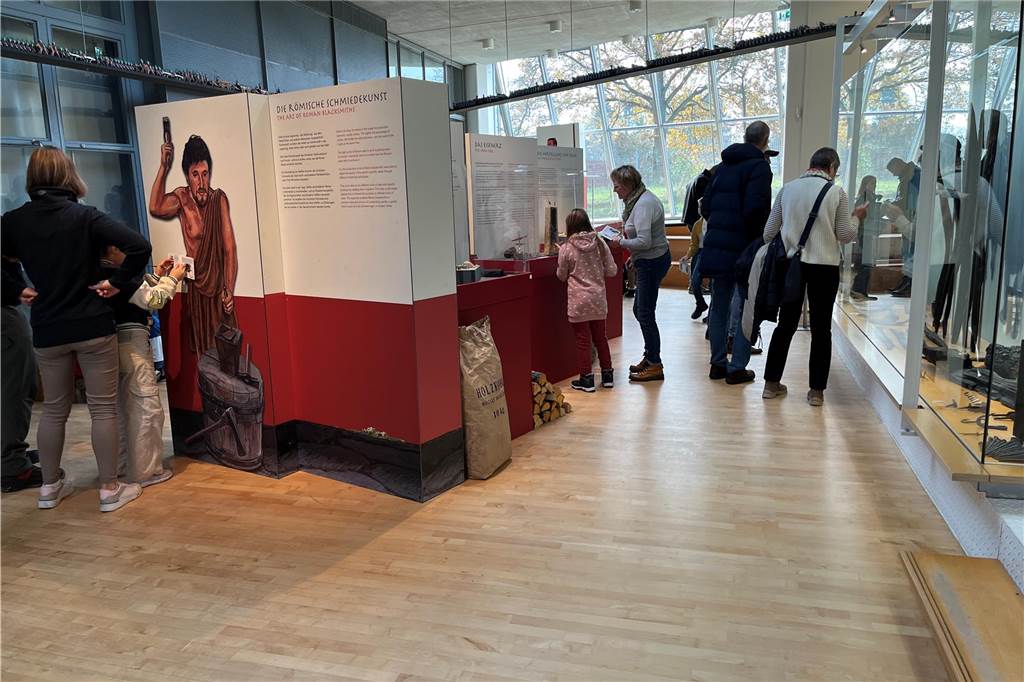 Das Römermuseum feiert 30-jähriges Jubiläum: Mehr als 30 Fotos zum Durchklicken Das LWL-Römermuseum in Haltern lockte zum 30-jährigen Jubiläum zahlreiche Besucher mit Attraktionen und Ausstellungen an.
