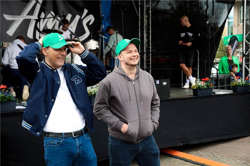 Das Maifest lockte bei bestem Wetter viele Besucherinnen und Besucher nach Kirchhellen. 