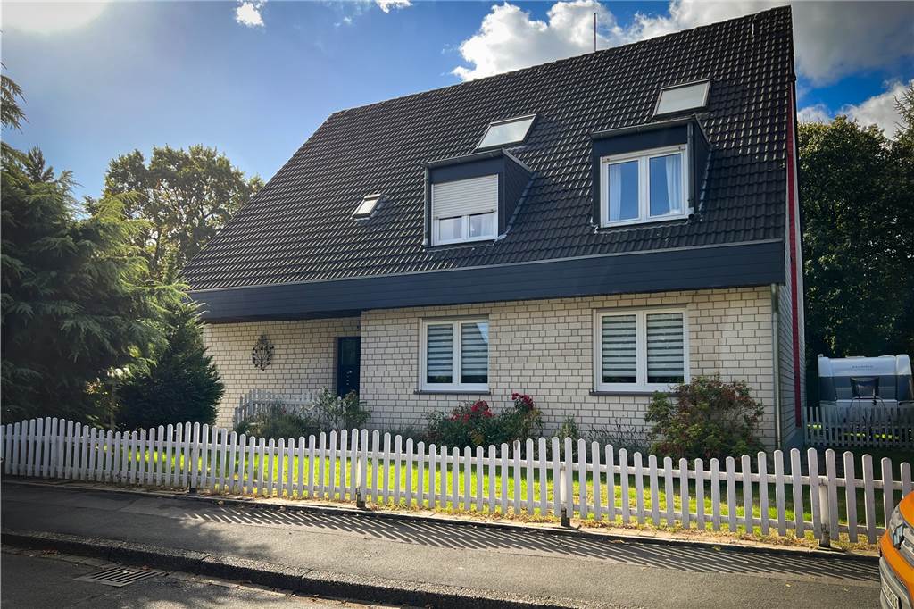Ein Mehrfamilienhaus