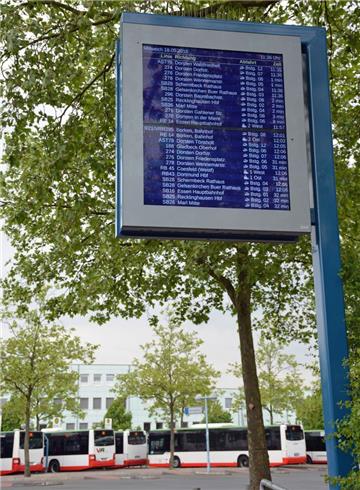 Das neue Fahrgastinformationssystem am Dorstener Bahnhof funktioniert noch nicht. Die Vestische hat der Herstellerfirma eine Frist bis Ende Mai gesetzt, die Fehler zu beheben.