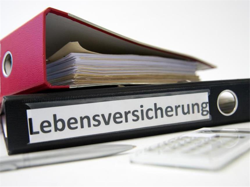 Bundesrat billigt Reformgesetz für Lebensversicherungen Das neue Gesetz für Lebensversicherungen bedeutet mögliche Einbußen für demnächst ausscheidende Kunden bei den stillen Reserven. Foto: Andrea Warnecke