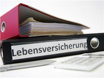 Das neue Gesetz für Lebensversicherungen bedeutet mögliche Einbußen für demnächst ausscheidende Kunden bei den stillen Reserven. Foto: Andrea Warnecke