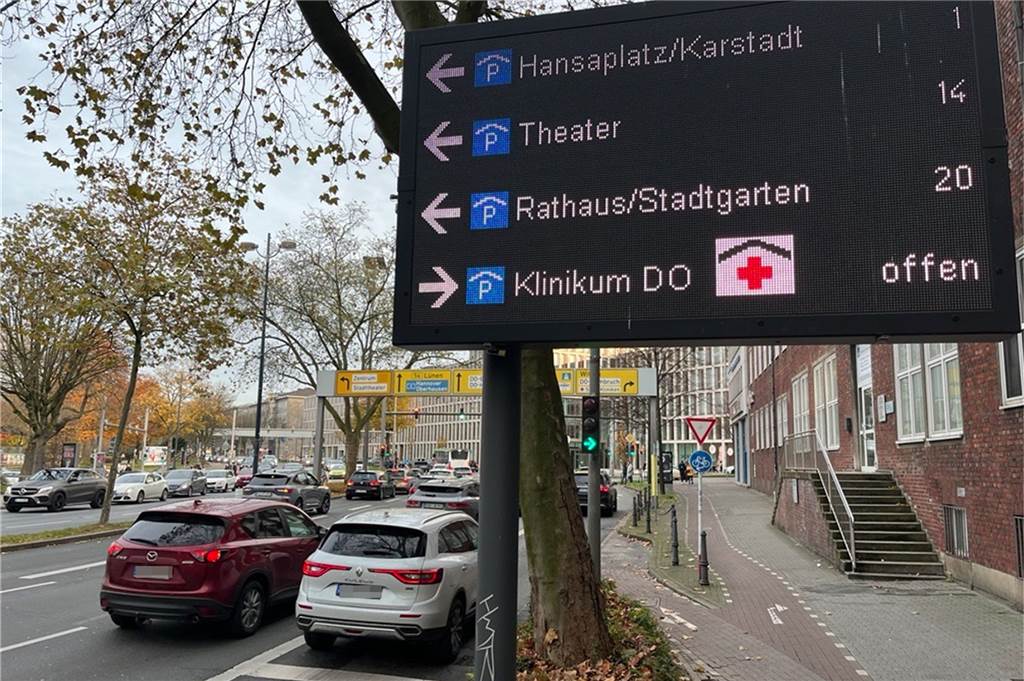 Chef der Thier-Galerie verspricht Verbesserung des Parkleitsystems Das neue Parkleitsystem in der Dortmunder City war am ersten Adventssamstag für viele Autofahrer noch keine große Orientierungshilfe bei der Parkplatzsuche.