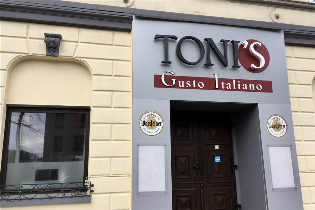 Ex-BVB-Koch Toni über Take-away: „Es geht nicht nur ums Sattwerden“ Das neue Restaurant liegt an der Hermannstraße in Hörde, einen Steinwurf vom Phoenix-See entfernt.
