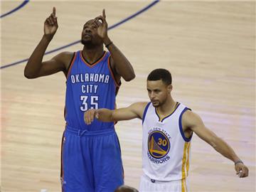 Das neue Super-Duo der NBA besteht aus Kevin Durant und Steph Curry. Foto: John G. Mabanglo