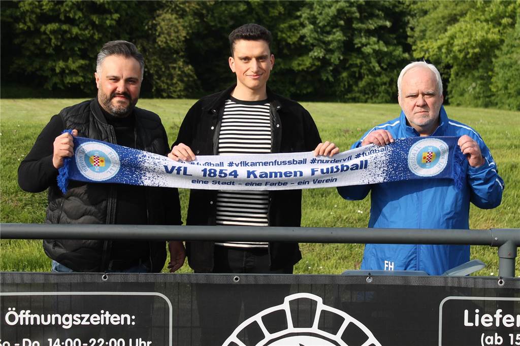 Neuer Job für Enes Karaaslan: Ex-Co-Trainer des TSC Kamen und SSV Mühlhausen im Kreis Unna Das neue Trainerteam der U19 des VfL Kamen: (v.l.) Cüneyt Baysan, Enes Karaaslan und Frank Heyer.