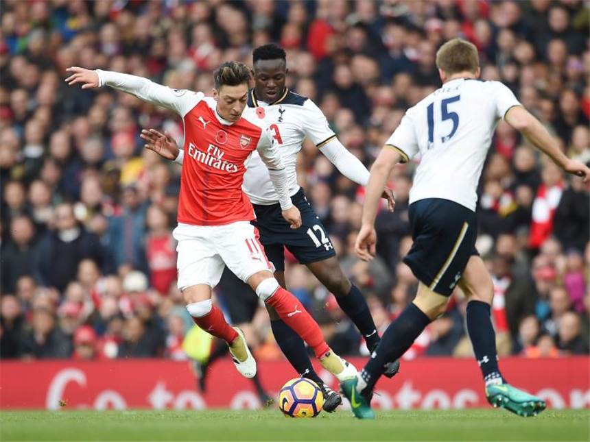 Liverpool mit 6:1 an Spitze - Arsenal und ManCity remis Das Nordlondon-Derby Arsenal gegen Tottenham endete 1:1. Foto: Andy Rain