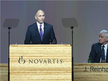 Das Novartis-Management um Konzernchef Joe Jimenez leitete im Frühjahr 2013 eine Strategie-Überprüfung ein. Foto: Georgios Kefalas
