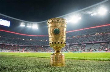 Das Objekt der Begierde: der DFB-Pokal.