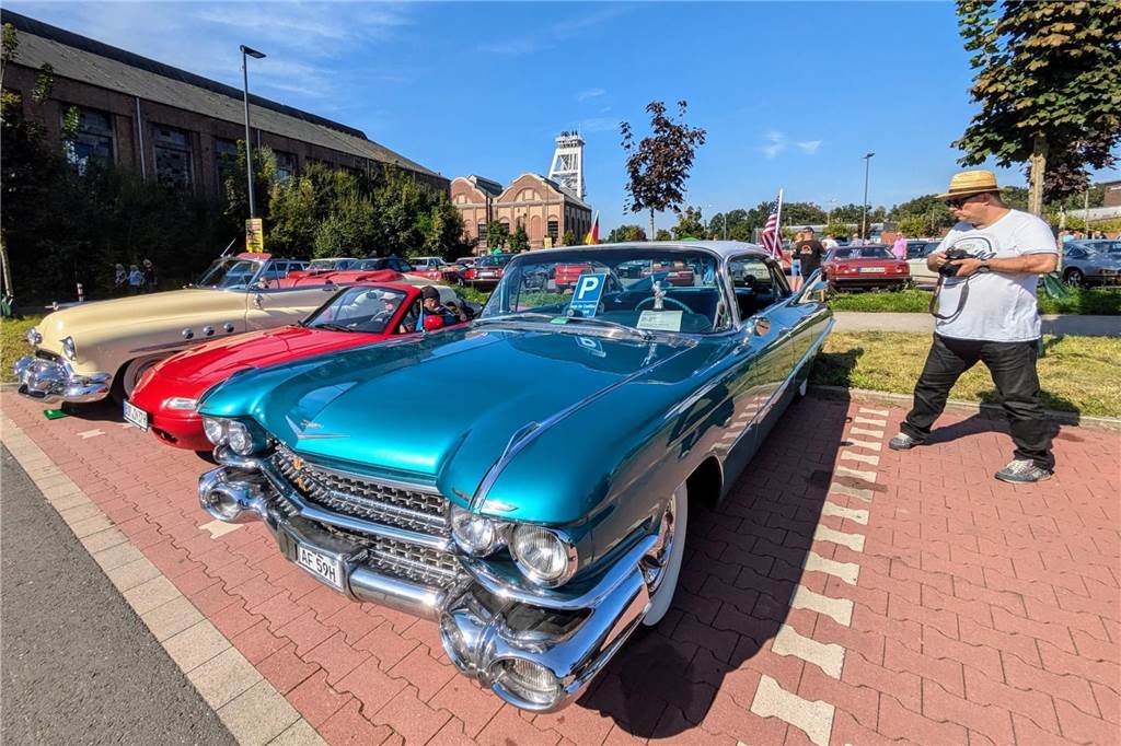 Das Oldtimer-Treffen der Oldtimerfreunde Schermbeck im Creativ-Quartier war ein voller Erfolg