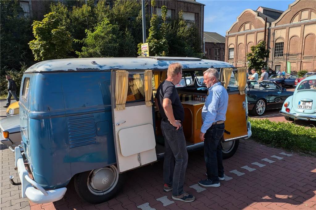 Das Oldtimer-Treffen der Oldtimerfreunde Schermbeck im Creativ-Quartier war ein voller Erfolg