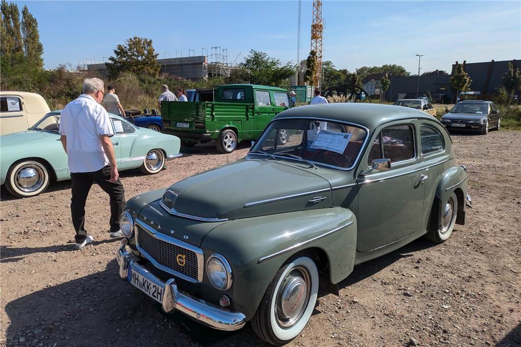 Das Oldtimer-Treffen der Oldtimerfreunde Schermbeck im Creativ-Quartier war ein voller Erfolg