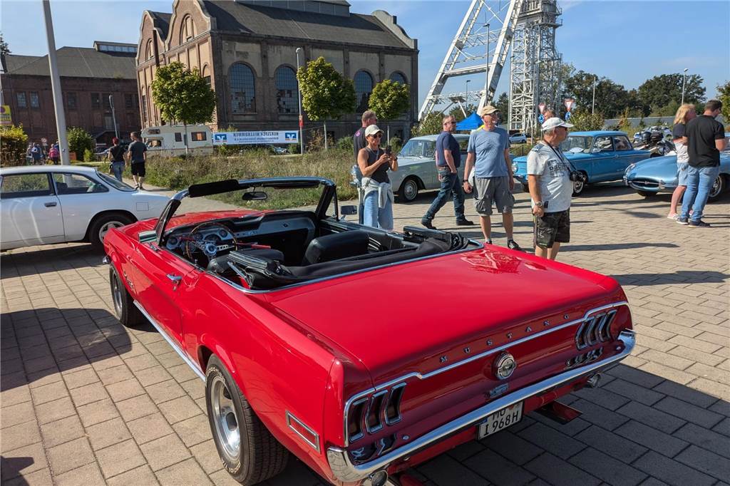 Das Oldtimer-Treffen der Oldtimerfreunde Schermbeck im Creativ-Quartier war ein voller Erfolg