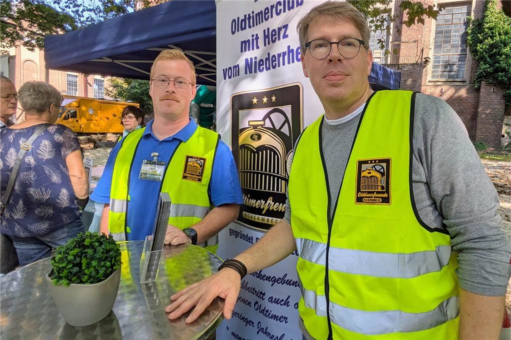 Das Oldtimer-Treffen der Oldtimerfreunde Schermbeck im Creativ-Quartier war ein voller Erfolg