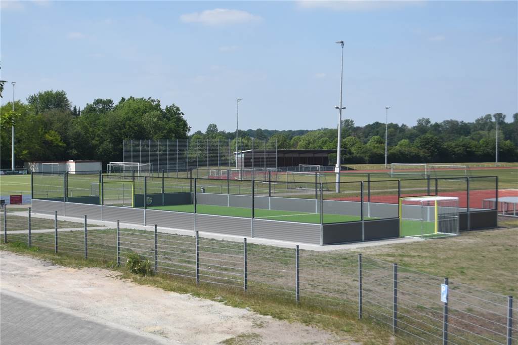 Soccerfeld in Olfen ist fast fertig - und es gibt eine gute Überraschung Das Olfener Soccerfeld ist Mitte Mai 2020 so gut wie fertiggestellt.