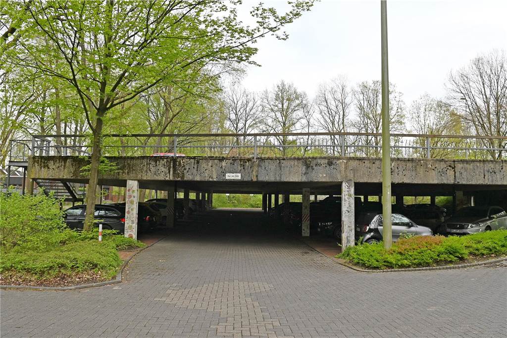 Dem Parkdeck am Wulfener Markt geht es bald an den Kragen Das Parkdeck am Wulfener Markt direkt am Napoleonsweg