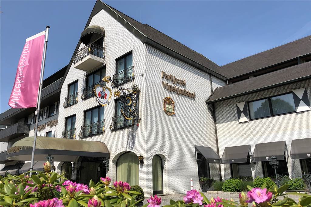 Obwohl Touristen wieder in Hotels dürfen: „Es bleibt dramatisch“ Das Parkhotel Wittekindshof an der B1 in Dortmund