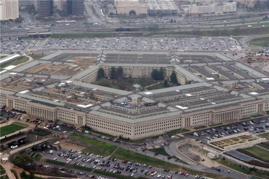 Pentagon forschte jahrelang heimlich nach UFOs Das Pentagon soll bis 2012 Forschung zu UFOs betrieben haben. Foto: Charles Dharapak
