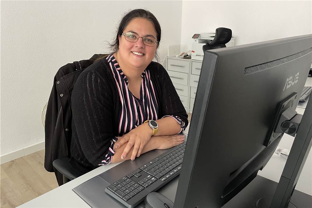Asita Zandjani wechselt die Branche: Informatikerin gründet Pflegedienst Asita Zandjani vom ambulanten Pflegedienst Artemis in Dortmund-Marten