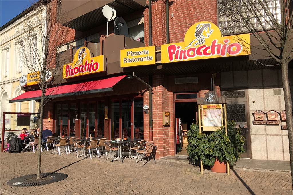 Das Pinocchio ist direkt am Marktplatz. Bei gutem Wetter kann man auch gut draußen sitzen.