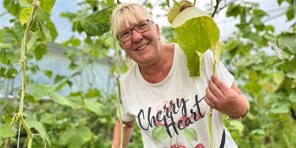 Erst arbeitslos, jetzt Traumberuf: Sabine (55) blüht beim Gartenprojekt „Grünfrau“ auf Das Projekt „Grünfrau“ soll arbeitslosen Frauen eine Perspektive geben. Die 55-jährige Sabine aus Dortmund ist froh, dabei zu sein.