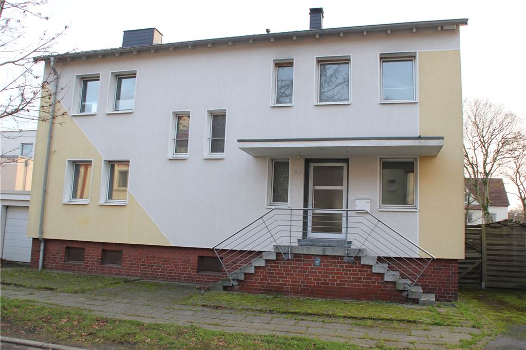 Abriss oder Sanierung in Brambauer: Pfarrhaus vor ungewisser Zukunft Das renovierungsbedürftige Pfarrhaus der evangelischen Kirchengemeinde Brambauer muss alsbald auf fast allen Ebenen saniert werden und stellt die Brambauer Gemeinde damit vor eine finanzielle Herkulesaufgabe.