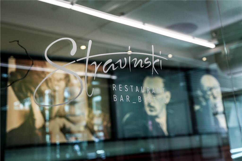 Das Restaurant Stravinski ist gerade für Besucher des Konzerthauses ein beliebter Anlaufpunkt. Auf kulinarische Genüsse müssen die Musikfreunde voraussichtlich zunächst aber ebenso verzichten wie auf Konzerte.
