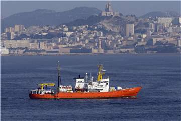 Das Rettungsschiff „Aquarius“ im Hafen von Marseille. Foto: Claude Paris/AP
