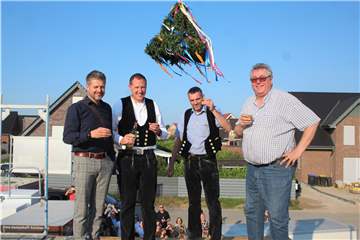 Das Richtfest für die neue Kita an der Stockbreede wurde am Freitag gefeiert. Doch noch liegt viel Arbeit vor den Handwerkern.