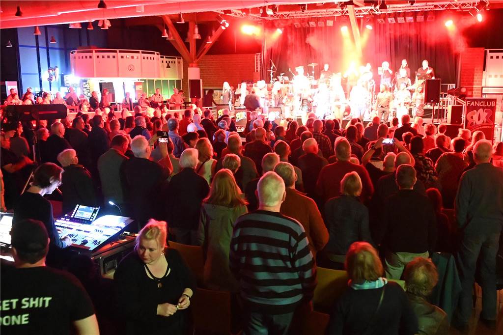 Das Rockorchester Ruhrgebeat im Gemeinschaftshaus.