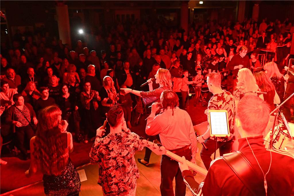 Das Rockorchester Ruhrgebeat im Gemeinschaftshaus.