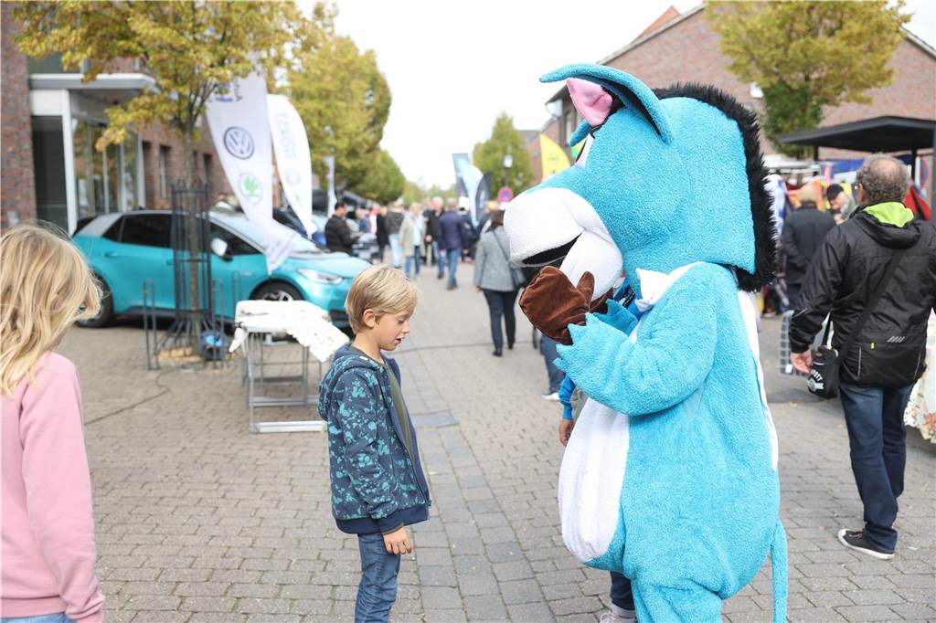 Das Ruhr-Nachrichten-Maskottchen Leni war auch dabei und stand für Fotos bereit.