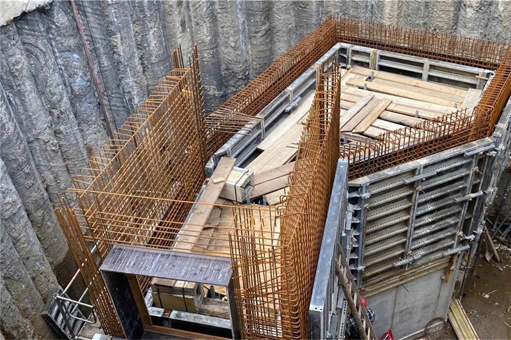 Neue Rettungswache nahe des Tagesbruchs: Machbarkeitsstudie abgeschlossen Das Schachtbauwerk im Herzen des Tagesbruchs an der Emscherallee soll die Stabilität des Bereichs sichern.