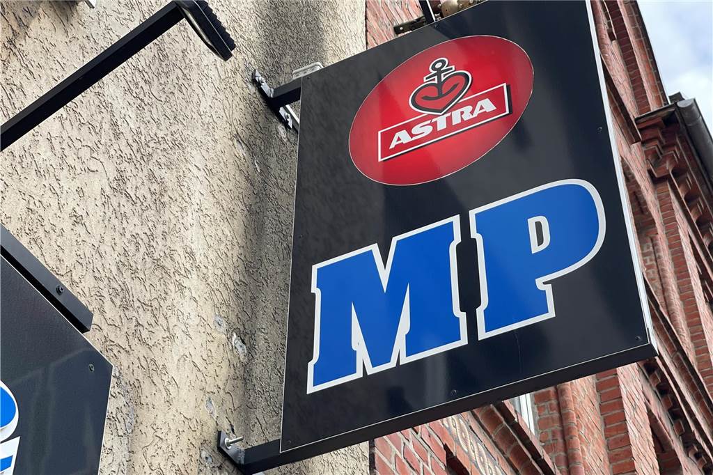 Maklerin sucht ruhigen Nachmieter fürs „Masterpiece“ "Masterpiece", Kneipe, Brackel