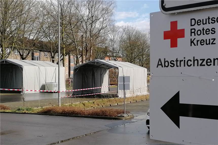 Das Schnelltest-Zentrum in Recklinghausen hat schon seit Anfang März geöffnet, am Gründonnerstag startet das Durchfahrtszentrum in Castrop-Rauxel.
