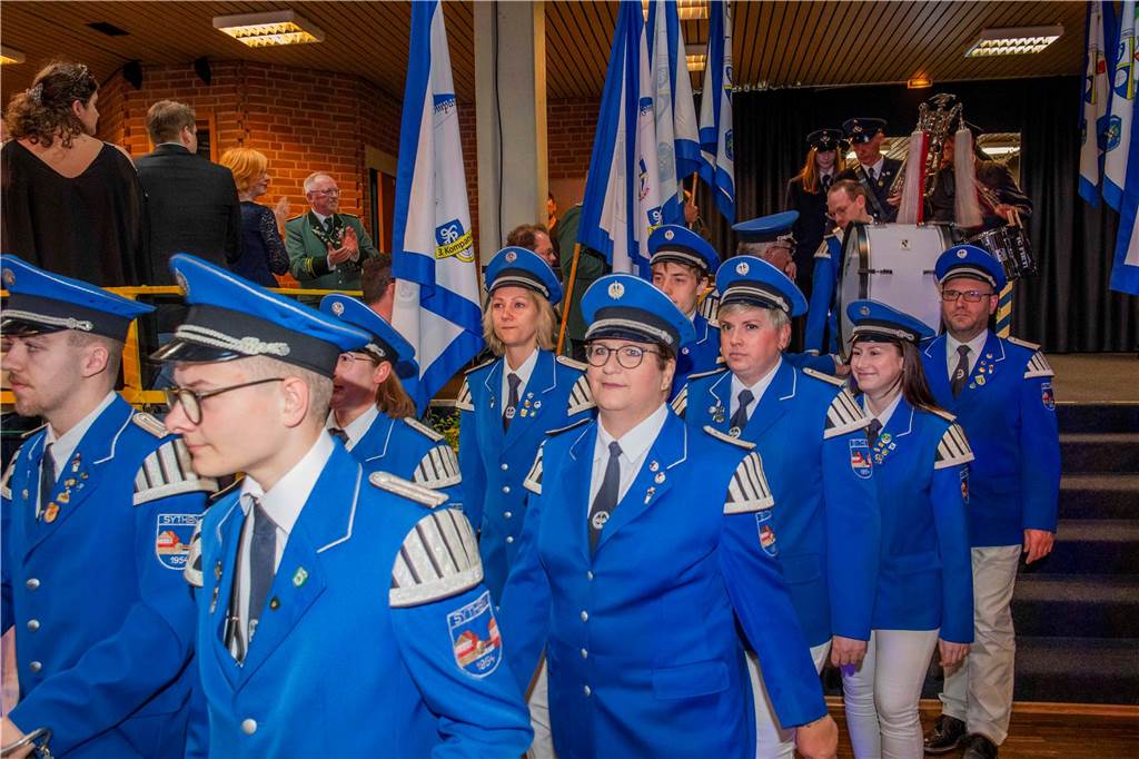 Das Schützenfest 2025 wirft seine Schatten voraus: Am Samstagabend, 26. April 2025, fand in der Aula des Schulzentrums der Königsehrenabend statt. Die Stimmung war ausgelassen.