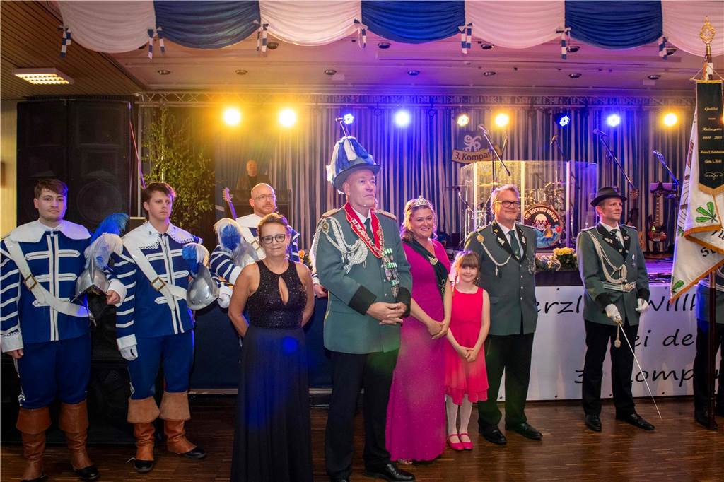 Das Schützenfest 2025 wirft seine Schatten voraus: Am Samstagabend, 26. April 2025, fand in der Aula des Schulzentrums der Königsehrenabend statt. Die Stimmung war ausgelassen.