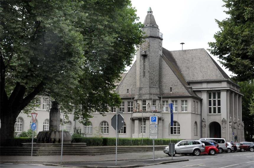 Das große Schwerter Bürgermeister-Bingo Das Schwerter Rathaus gehört zu den Denkmälern der Stadt.