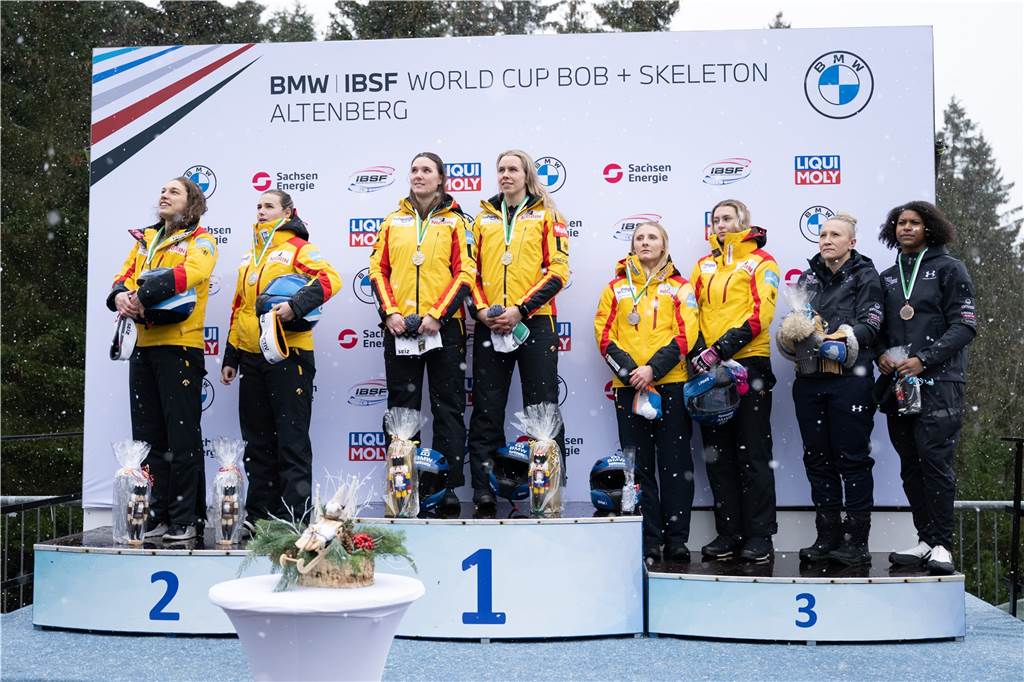 Kira Lipperheide ist zurück im Bob: Weltcupsieg in Altenberg Siegerpodest Altenberg