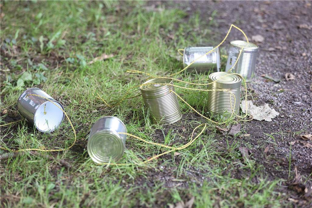 Das Sommerfest der Waldschule Cappenberg stand ganz im Zeichen einer Olympiade mit Geschicklichkeitsaufgaben mit wiederverwerteten Materialien.