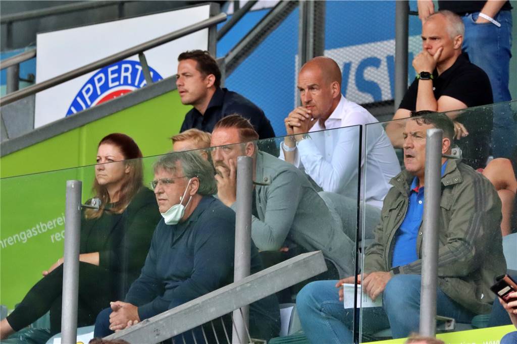 BVB-U23-Teammanager Preuß: „Dann hätten wir auf den Aufstieg verzichtet“ Das Spiel in Wuppertal verfolgte Ingo Preuß von der Tribüne aus.
