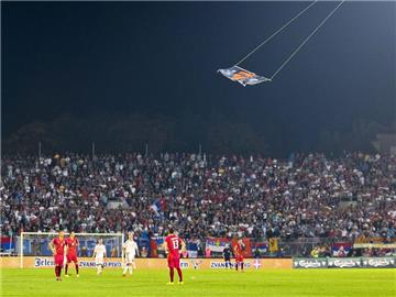 Das Spiel Serbien gegen Albanien sorgte für einen Skandal. Foto: Srdjan Suki