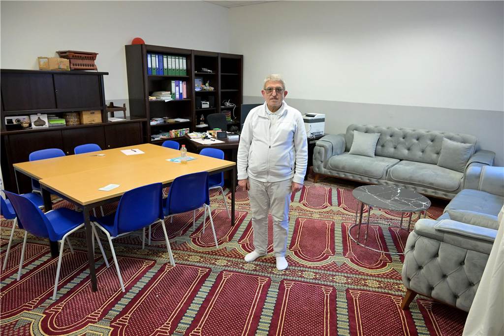 Dr. Kazkaz gründete neuen islamischen Kulturverein in Lünen Das Sprachangebot im islamischen Kulturverein soll für Menschen erweitert werden, die nicht aus dem arabischen Raum stammen.