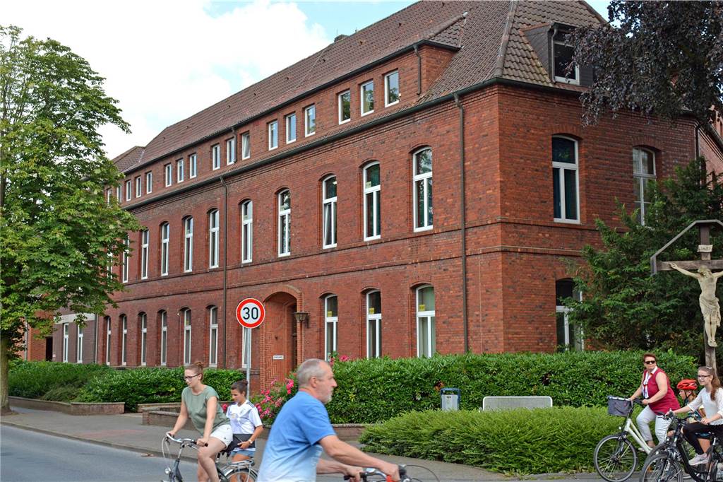 Schulneubau: Hilgenbergschule muss in ein Ausweichquartier umziehen Das St.-Anna-Stift an der Klosterstraße