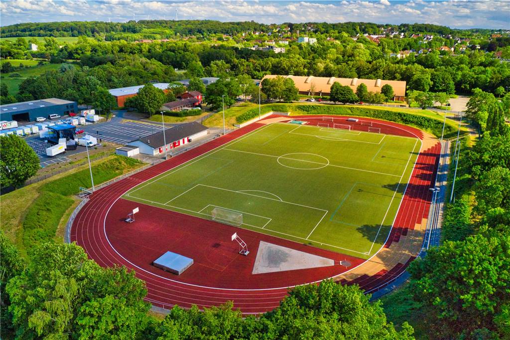 Bürgermeister-Büro legt Sportplatz-Lösung für den VfR Rauxel fest Das Stadion an der Bahnhofstraße ist nunmehr das Domizil der SG Castrop und des VfR Rauxel.