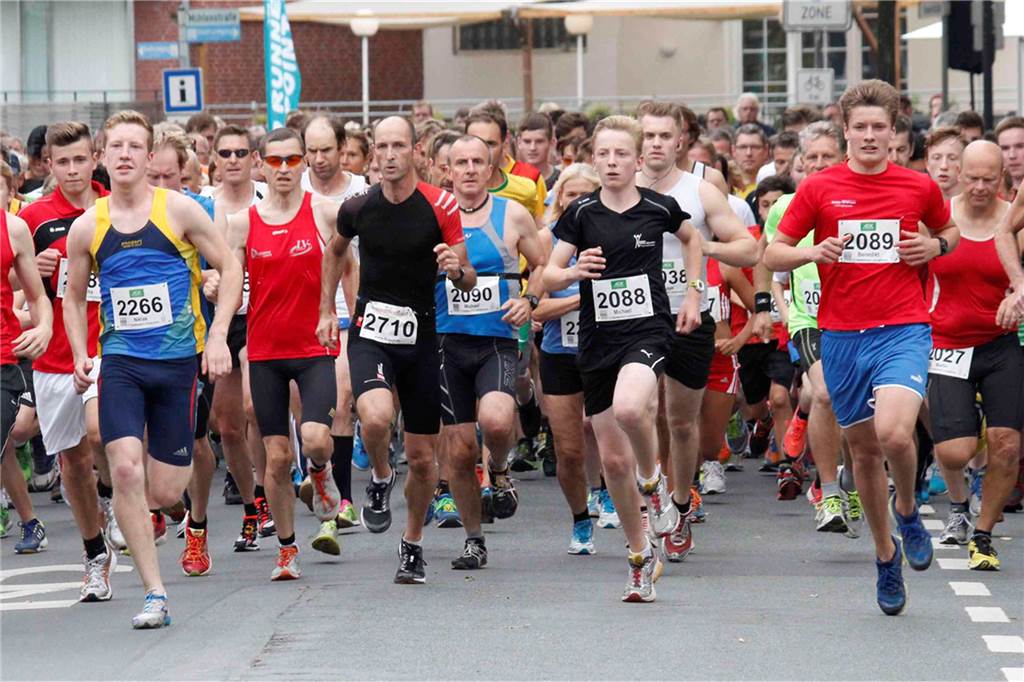 Stadtfest Lüdinghausen lockt mit Musik, Sport und Sonntags-Shopping Das Stadtfest beginnt traditionell mit dem Stadtfestlauf.