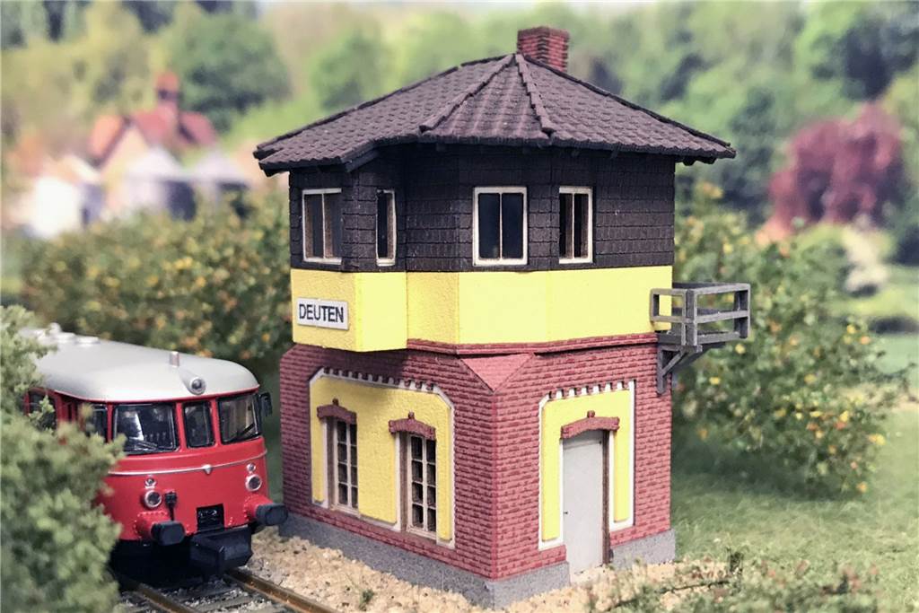 Diese Bahngebäude in Dorsten werden bald Modelleisenbahnen in der ganzen Welt schmücken Das Stellwerk Alt-Deuten