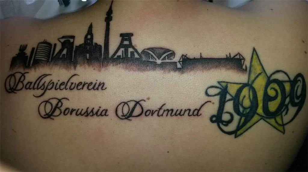 Dortmunder zeigen ihre BVB-Tattoos und verraten ihre Geschichten Das Tattoo von Jacky Kaiser symbolisiert ihre Liebe zu Dortmund und zum BVB. Außerdem erinnert es sie immer an ihre Wurzeln.